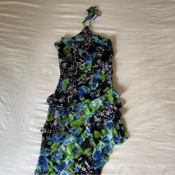 Brand New- Elliatt Briony Asymmetrical Maxi Dress in Black Floral 🦋 Dresses